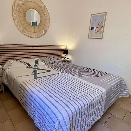Bel Climatisé Avec Grande Terrasse Proche Port - Gn250-073 *